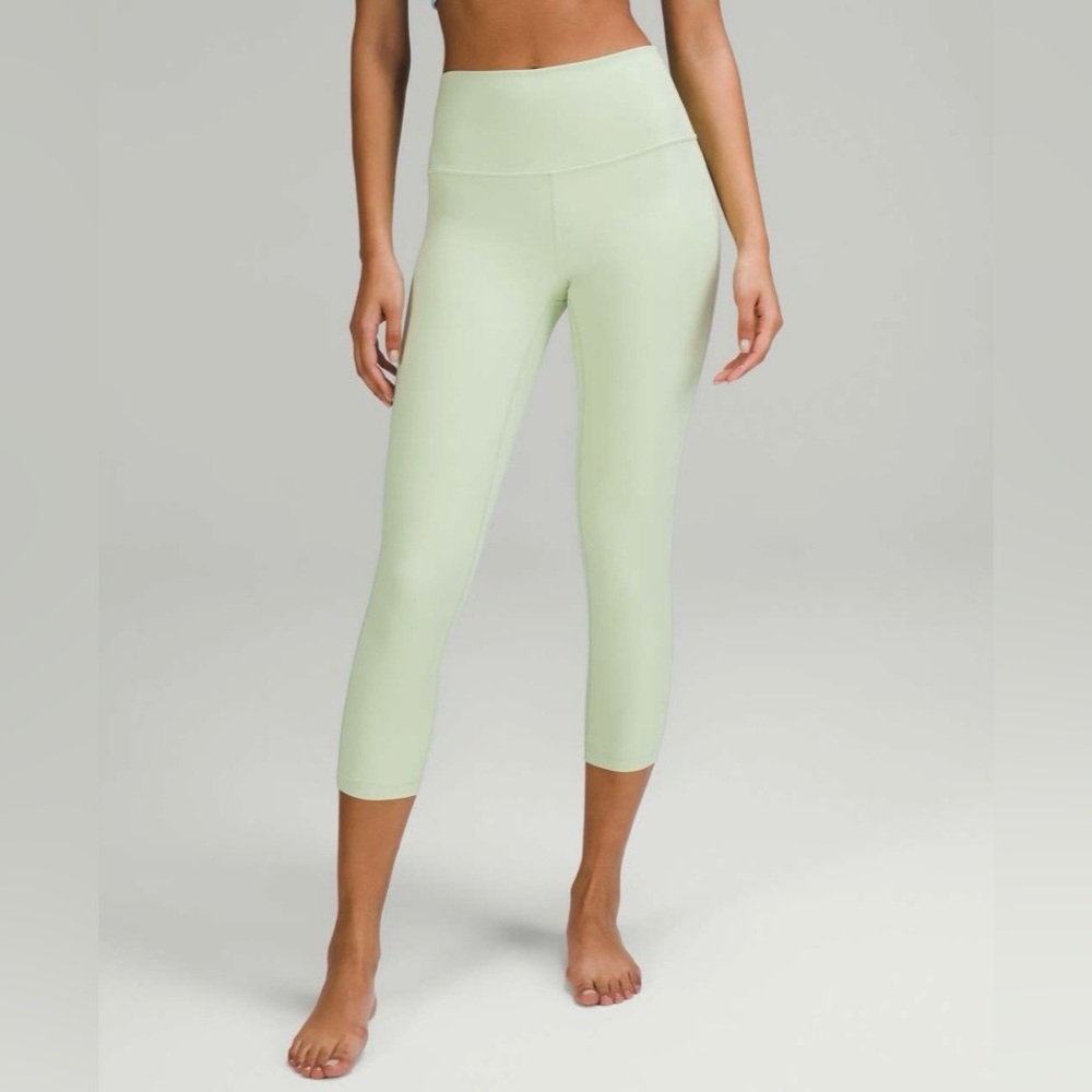 lululemon Wunder Under High-Rise Crop 21” Full-On Luxtreme Leggings Size 14